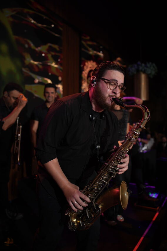 Saxofonista da Banda iNova durante o show
